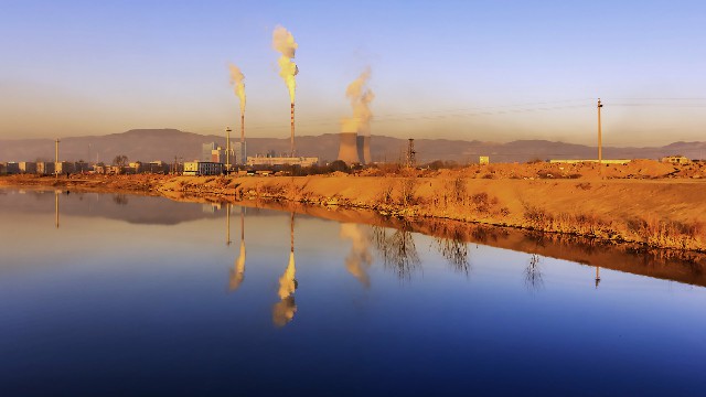 如何投诉抖音月付商家_白条帮忙套现违法吗