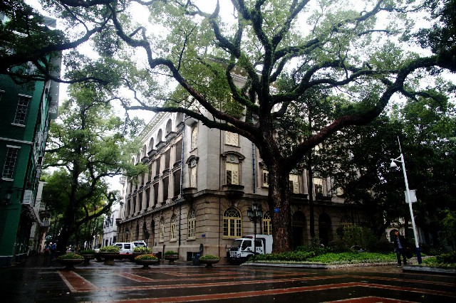 抖音月付套现秒回商家是真的吗吗_花呗升为商家