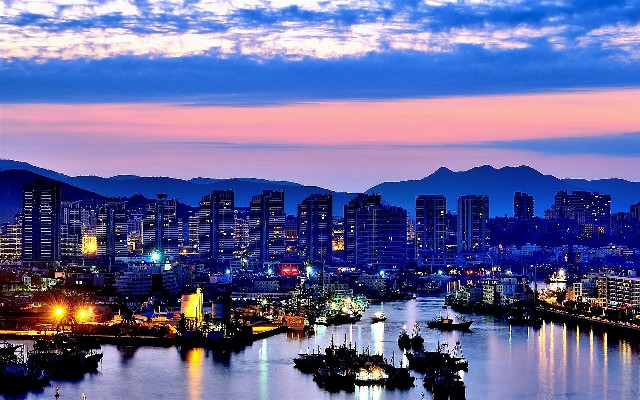 抖音月付小额度套现_烈马44804套花呗