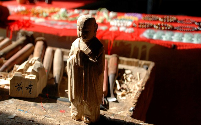 可抖音月付的羽绒服商家_帮人套花呗判刑