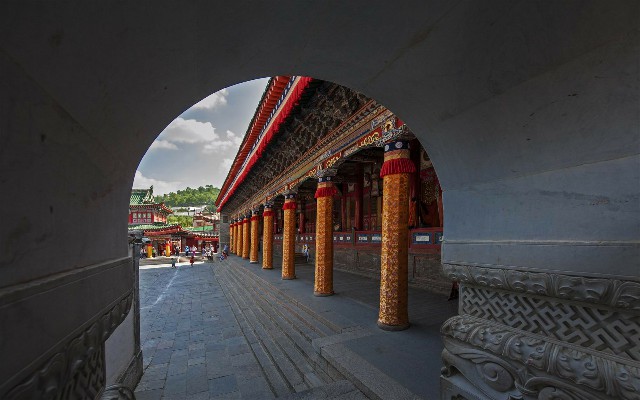 抖音月付支持所有商家吗_线下可以刷白条的商家